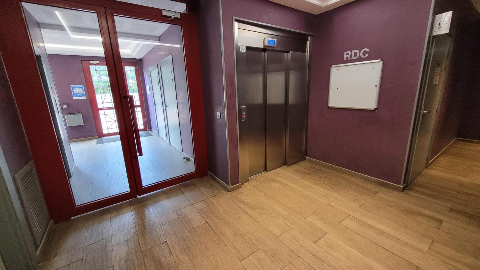 Appartement Flat For 6 Persons 10 Minutes From Cdg Airport à Le Blanc-Mesnil Extérieur photo